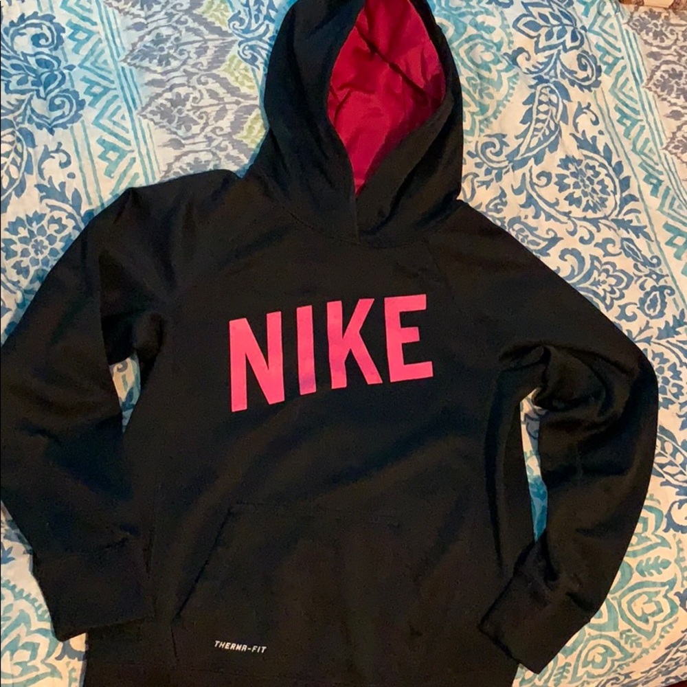 Nike therma-fit pullover
